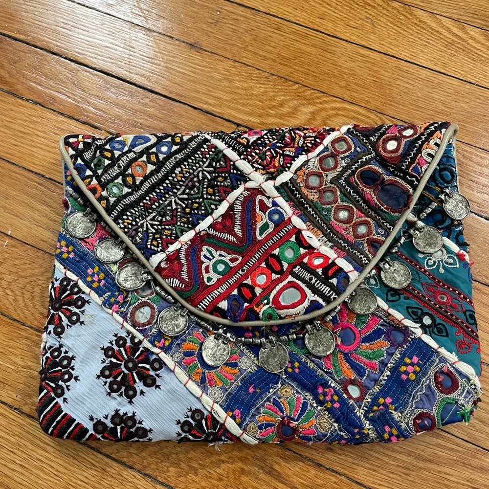 Anthropologie Tylie Malibu Embroidered Colorful Coin Envelope Clutch Bag